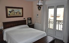 Casa del Laurel